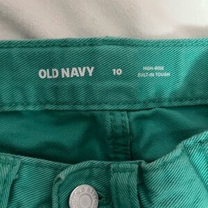 OLD NAVY SHORTS! Green Old Navy shorts! Good Condition!